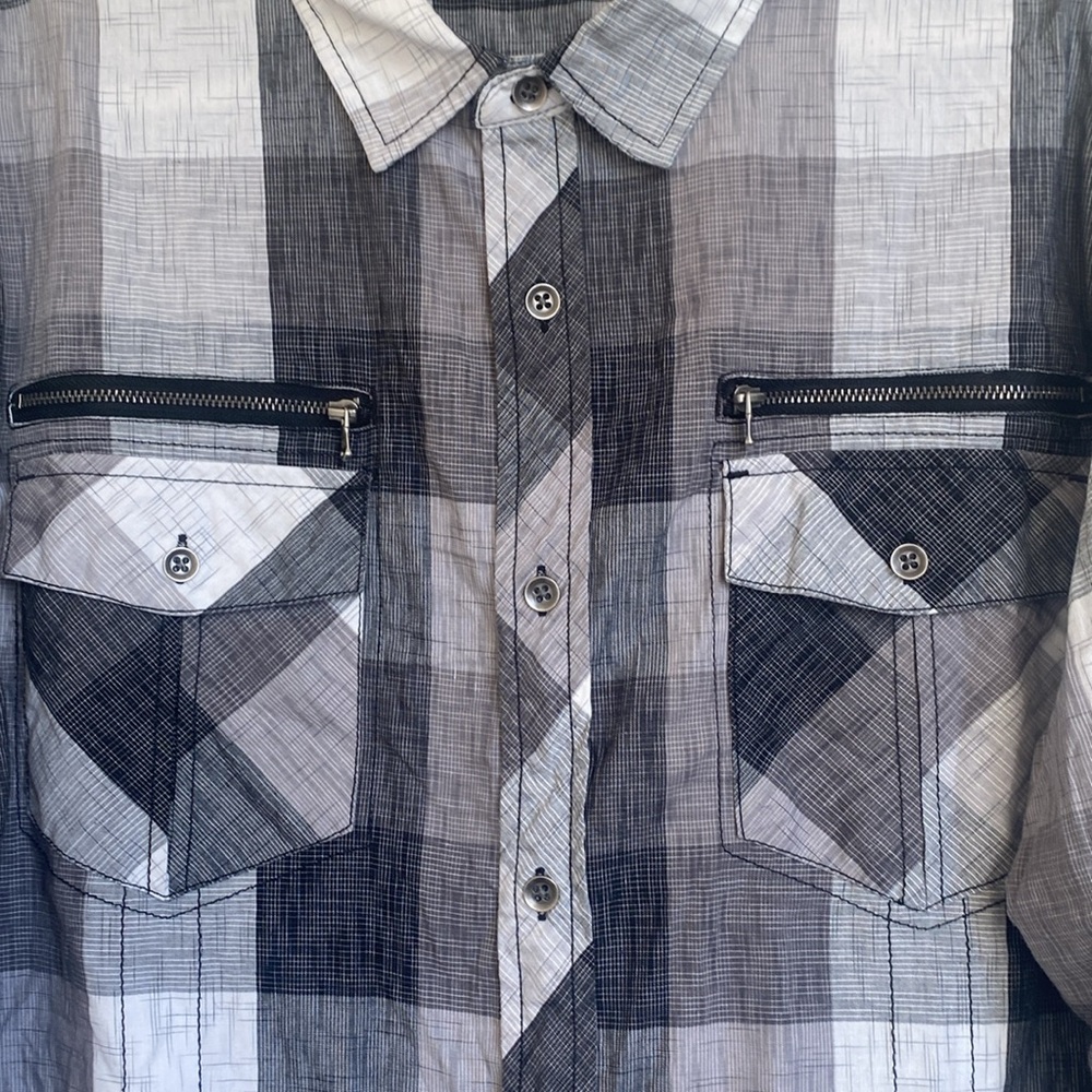 Men's Rock & Republic Black Grey Button Up Shirt Sz XL Y2K Fashion Edgy Biker - Picture 3 of 8